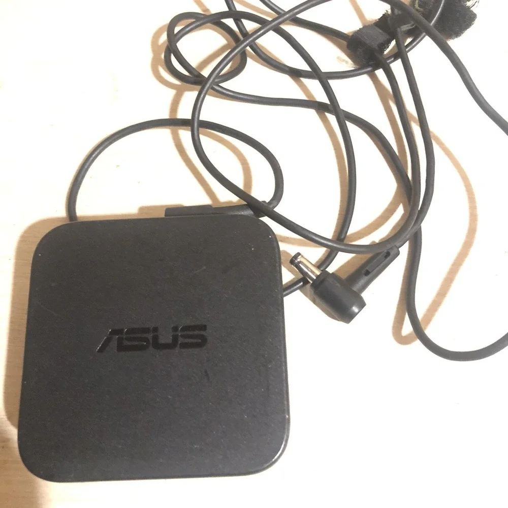 Asus X555L F551M X550C X551C ADP-65GD B Adapter Power Charger 65W ORIGINAL